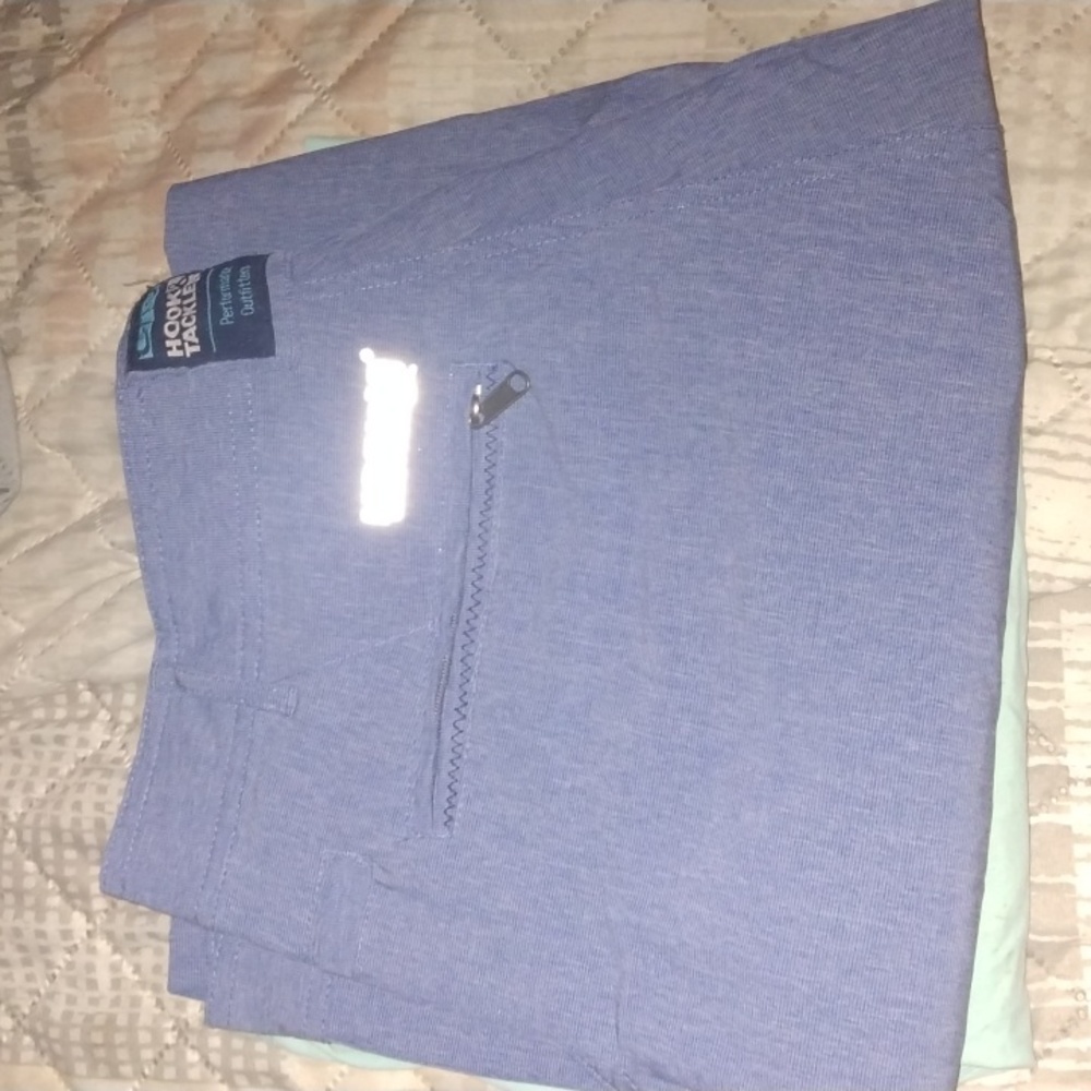 Clothes - Picture 2 of 4